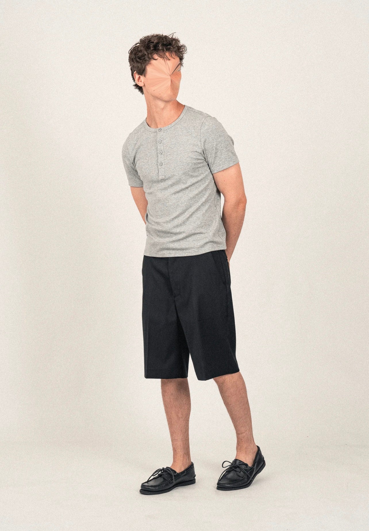Vero Relaxed Henley Tee