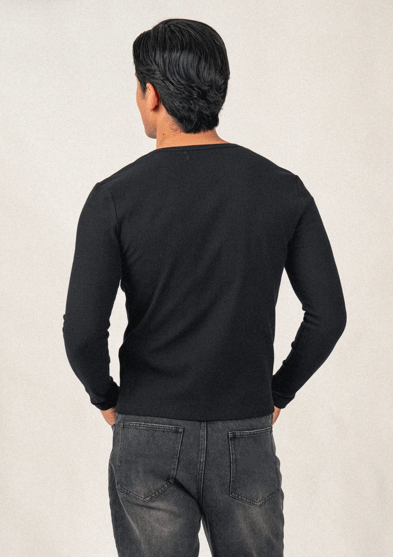 Vero Relaxed Henley Tee